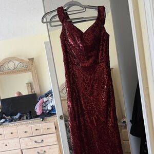 Elegant Burgundy Evening Gown